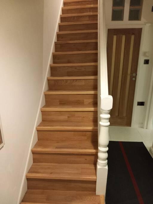 Luxury Holiday Home, Near Beach Southend-on-Sea Exterior foto
